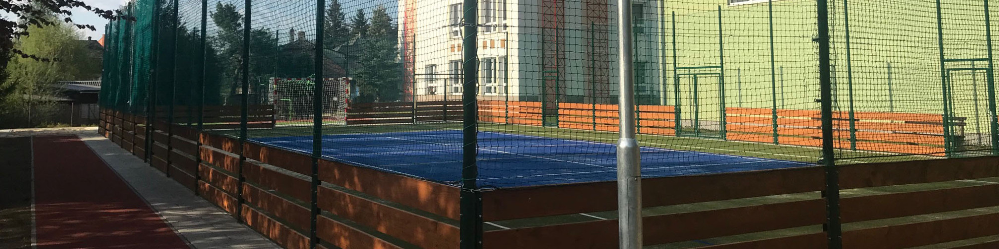 Slide ZŠ hřiště