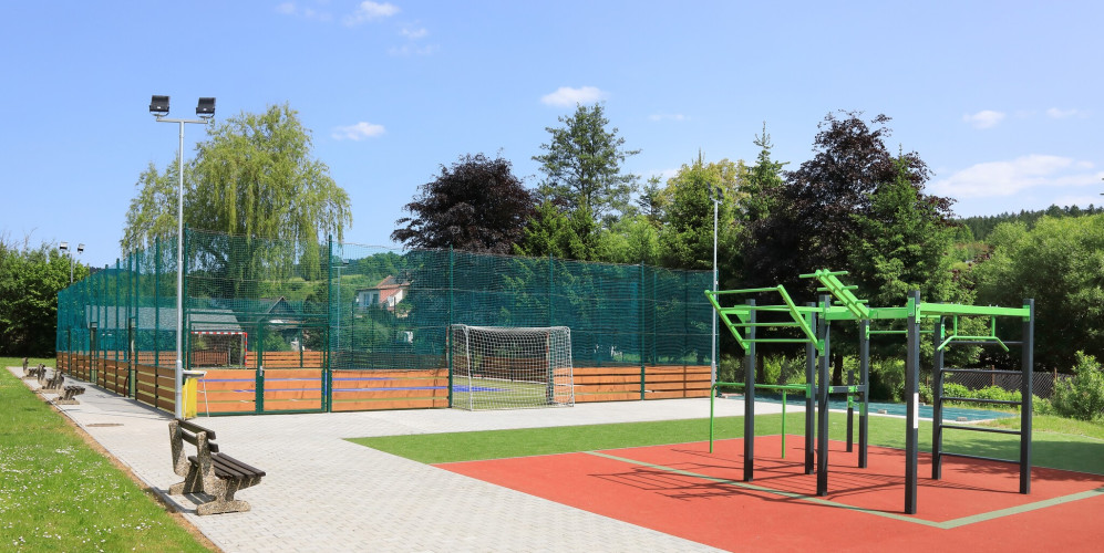 Slide ZŠ hřiště